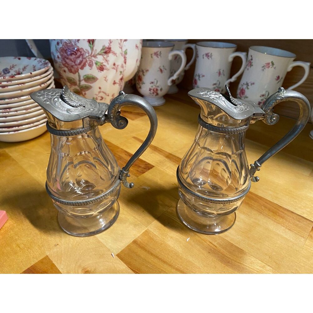 Turn of the Century English Art Nouveau Style Pewter Glass Jugs Pair - Picture 3 of 12